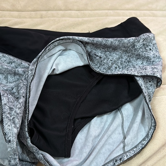 Shorts and visor set - Picture 6 of 11